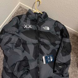 Jacket North Face x Kaws