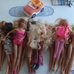 15 Barbie Dolls With 1 Car Low Price 