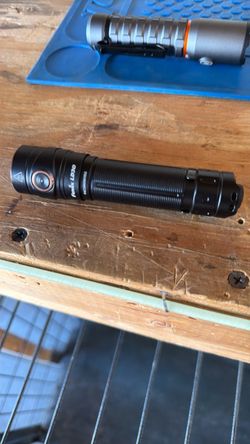 Fenix LD 30 flash light