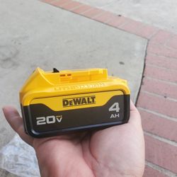 Dewalt 20v battery 4ah brand new