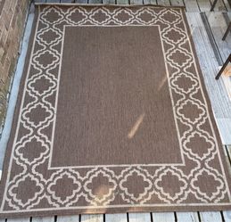 Indoor/Outdoor reversible rug