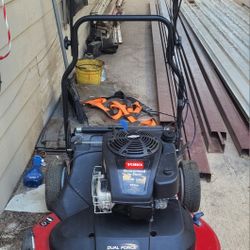 Toro TimeMaster 30-in Gas Self-propelled Lawn Mower 