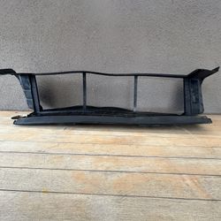 2014-2019 MERCEDES-BENZ CLA250 RADIATOR LOWER AIR DUCT BAFFLE OEM