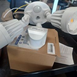 Electric  Spy Motion  Lights  Brand New Come In 38.00  Ready  To Install 