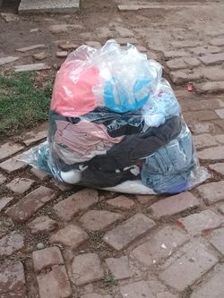 Bag Of Clothes , Name Brands , Jerseys , Shorts, Pants , Sweats 