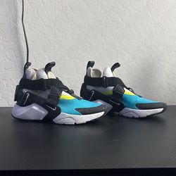 Nike shoes Y 4 