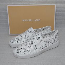 MICHAEL KORS designer Slip ons Sneakers Loafers. White. Size 9 women's shoes. New in box