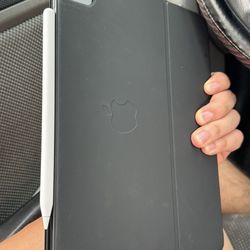 iPad 5th gen + Pencil + Apple Keyboard Case