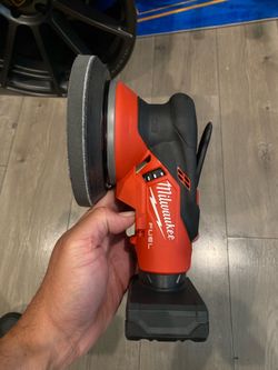 Milwaukee Sander / Polisher