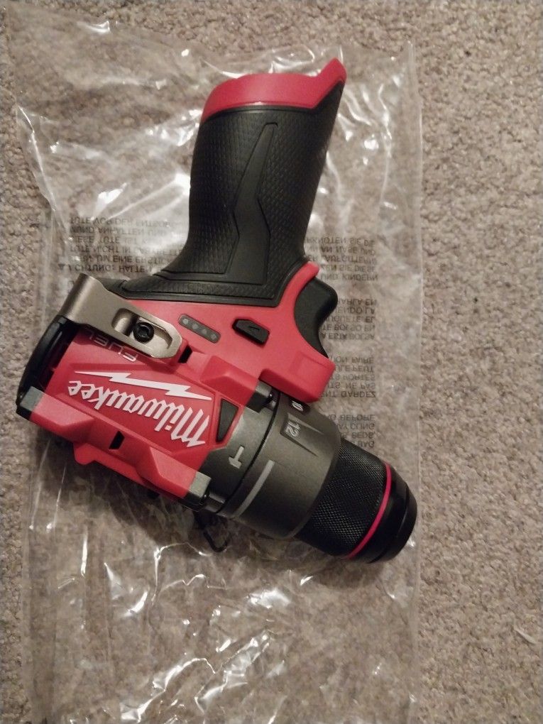 Milwaukee M12 Fuel Hammer Drill