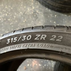 315-30-22 Michelin 
