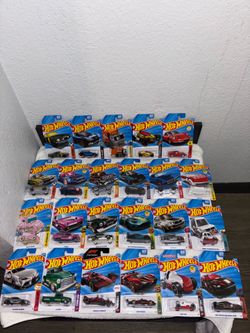 Hot wheels main line x 67 + treasure hunt x 3 = 70