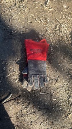 Welding gloves