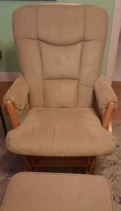 Glider With Matching Ottoman