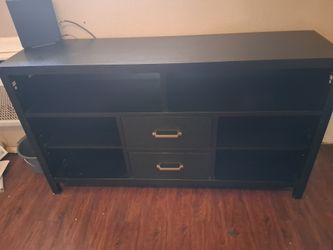 Entertainment center