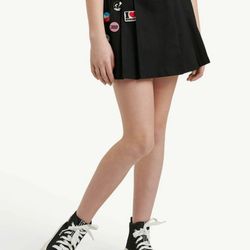Justice Girls Snoopy Black Pleated Skirt Shorts With Patches And Buttons - Size Large 12-14 