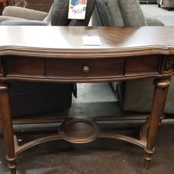 Traditional sofa/Entry table