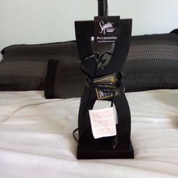 Signature lamp brand new reduced from $25