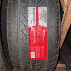 235/40r19 New Tire 