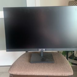 HP Series 3 Pro 324pf Monitor w/HDMI cables Included