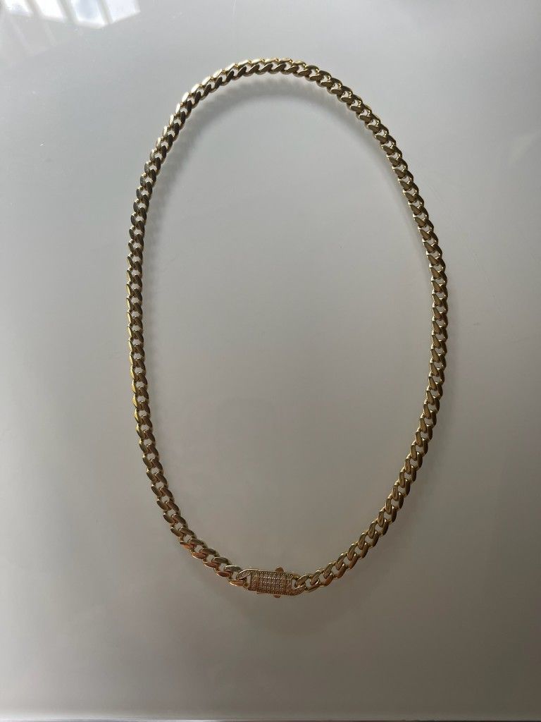 10k Karol G necklace