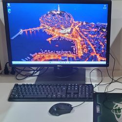 Dell desktop with the Monitor and keyboard /mouse
