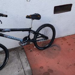 Recon Red Line Bmx Bike