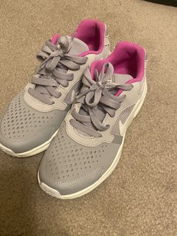 Nike Air Max Size 4Y/ 5.5 Women’s