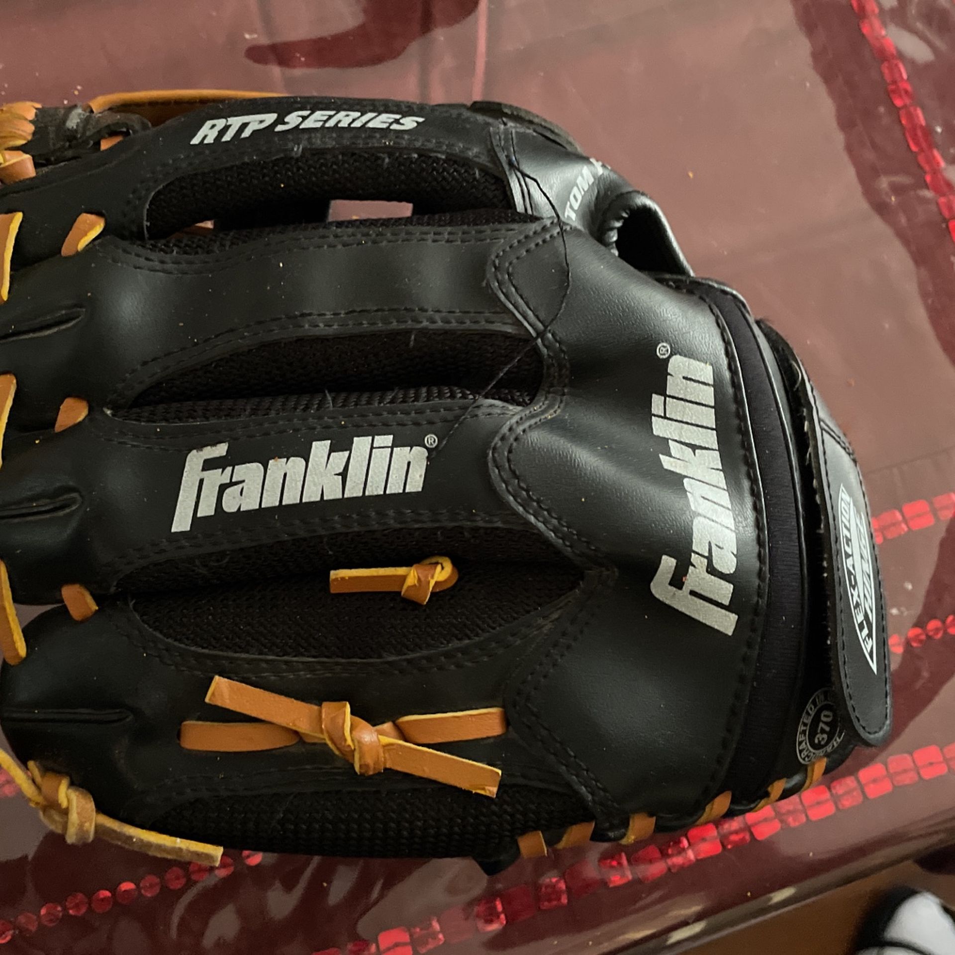 Franklin Flex - Action Hinge Glove Nice