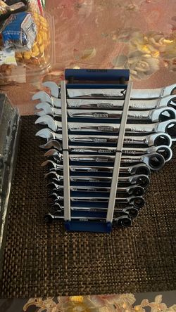 Quinn Ratcheting Combination Wrench Set
