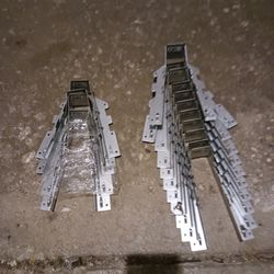  2x8

Simpson Strong-Tie LUS28Z ZMAX Double Shear Joist Hangers

