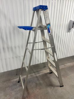 Werner 6’ feet aluminum ladder. $80
