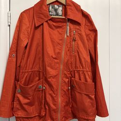 Kensie Windbreaker With Angle Zip Up Front SZ L