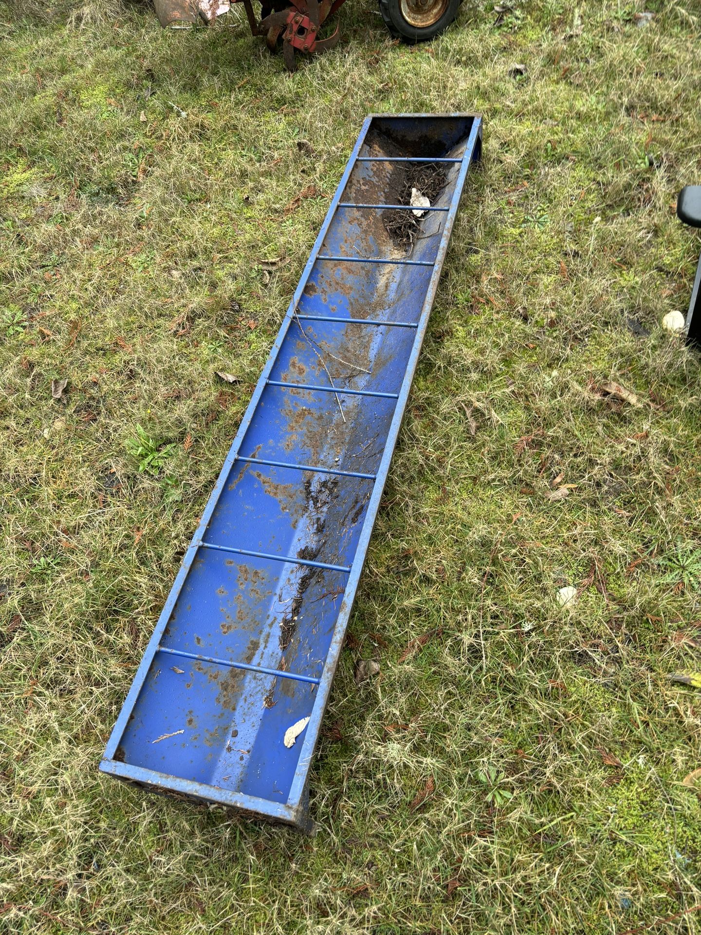 Metal Feeding Trough