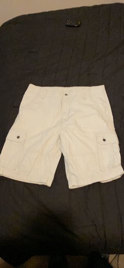 Levi’s short cargos