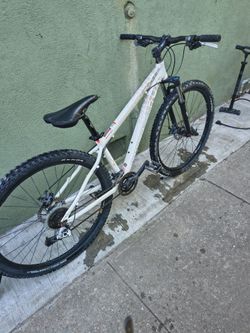 DIAMONDBACK OVERDRIVE SMALL ALUMINUM MTB 29s RIDES GREAT 💯