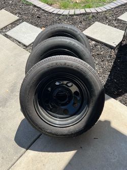 15” rims and tires. 5x4 3/4 bolt pattern