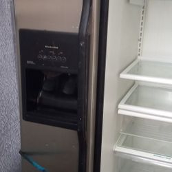 Side Stainless Refrigerator. Ice Maker Need Repair.  Everything Else Works Freezer Missing  Couple Racks . Get Cold
