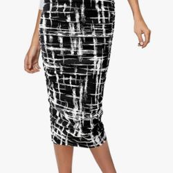 XL Mid Calf Pencil Skirt. Black And White