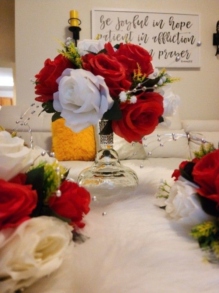 $10 EACH FIRM🟢Artificial Flower Rose Red And White With Crystal Glass Cop