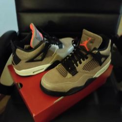 Jordan 4 Taupe Haze 