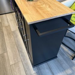 Rolling Countertop/storage