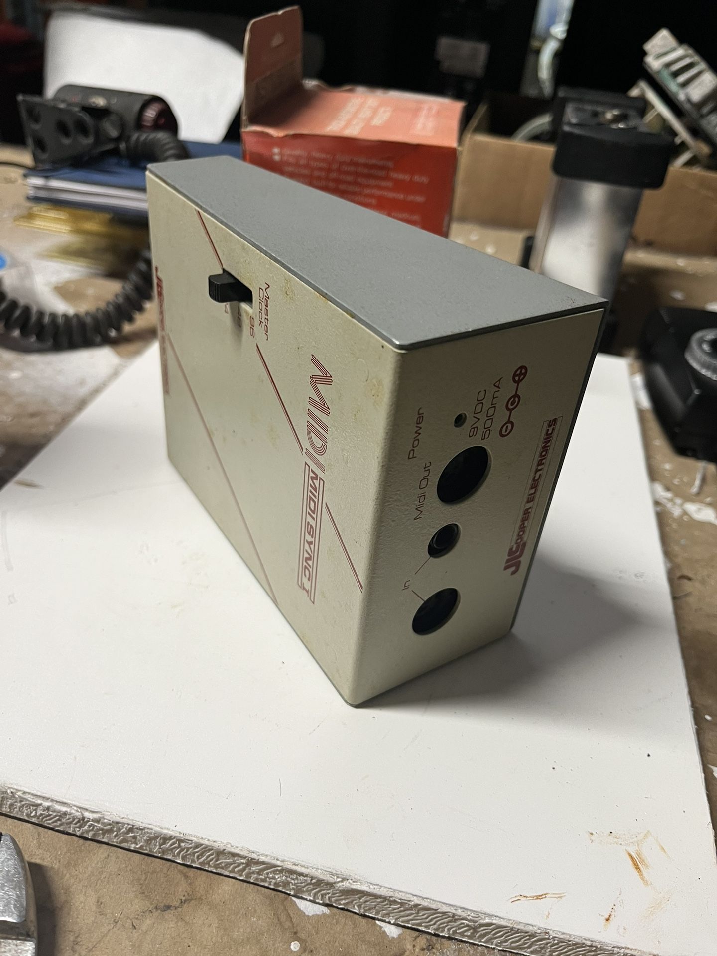 MIDI SYNC CONVERTER