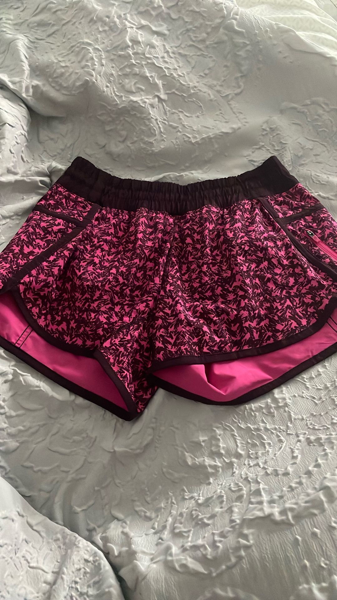 Lulu Shorts 