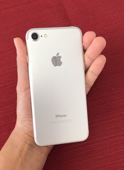 iPhone 7 32GB AT&T and Cricket only Excellent Condition