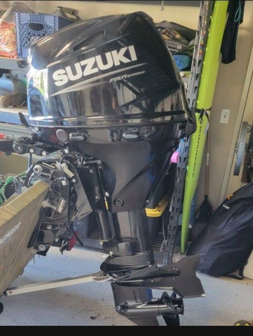 Suzuki  30hp Long Shaft / Tiller 
