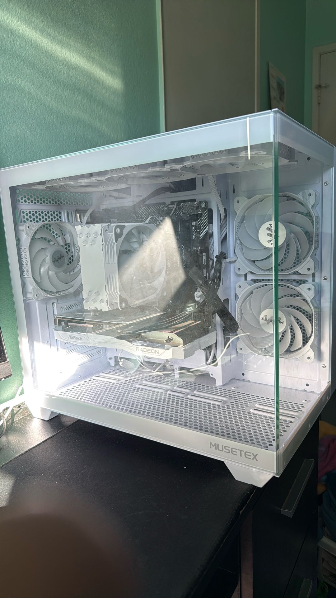 NEGOTIATIONS Aceptable RX 6600 Ryzen 5 5600 32GB DDR4 1tb Ssd Argb 3 Fan B550M(With Wifi)