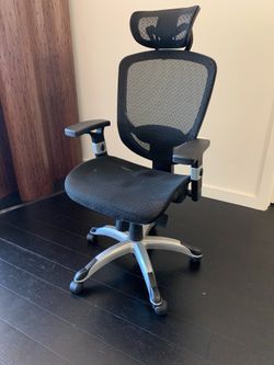 Office Chair - Hyken black task chair with headrest