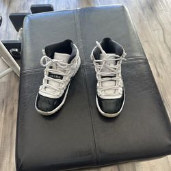 Jordan 11 2.5y
