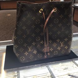 louis vuitton sneakers for Sale in Detroit, MI - OfferUp